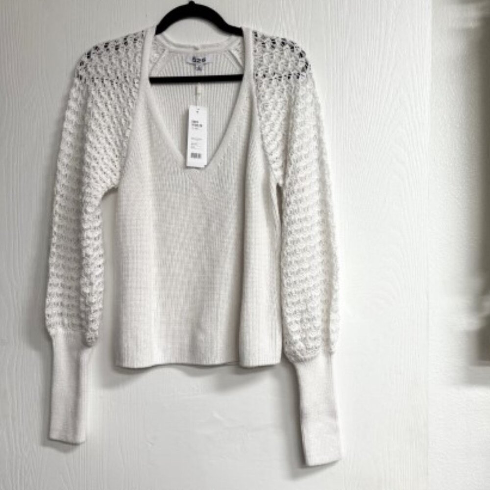 525 America Raglan Pullover Sweater